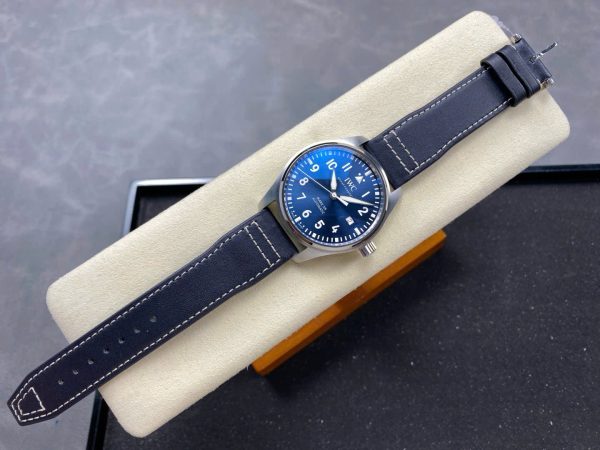 Đồng Hồ IWC Schaffhausen Pilot's Mark XX Mặt Xanh Dương Replica Xưởng ZM 40mm (2)