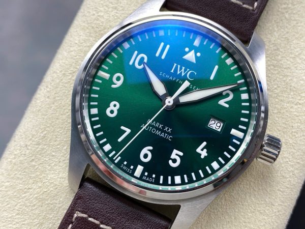 Đồng Hồ IWC Schaffhausen Pilot's Mark XX Mặt Xanh Lá Cây Replica Xưởng ZM 40mm (3)