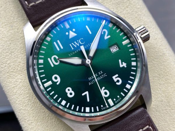 Đồng Hồ IWC Schaffhausen Pilot's Mark XX Mặt Xanh Lá Cây Replica Xưởng ZM 40mm (3)