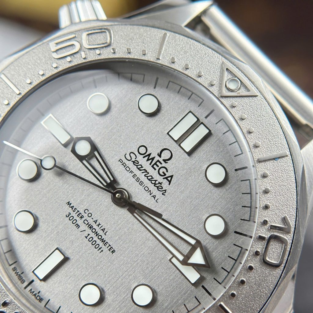 Đồng Hồ Omega Seamaster Diver 300m Replica 11 Màu Xám Xưởng VS 42mm (2)
