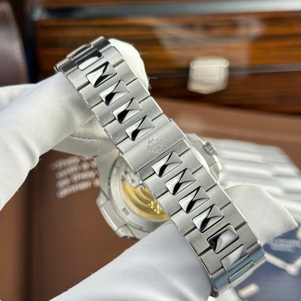 Đồng Hồ Patek Philippe Nautilus 5711 Tuỳ Chỉnh Full Options Like Auth Mặt Xanh Green 40mm