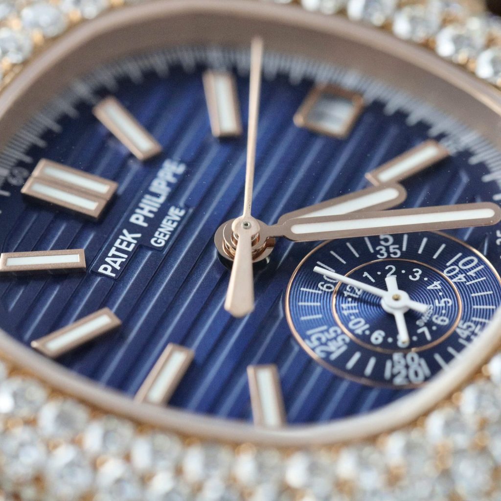 Đồng Hồ Patek Philippe Nautilus 5980 Replica 11 Bọc Vàng Thật Đính Full Kim Cương Moissanite 40mm (2)