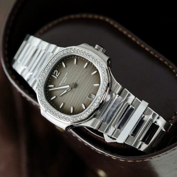 Đồng Hồ Patek Philippe Nautilus 7118 Mặt Xám Chế Tác Đính Moissante Xưởng 3K 35 (2)