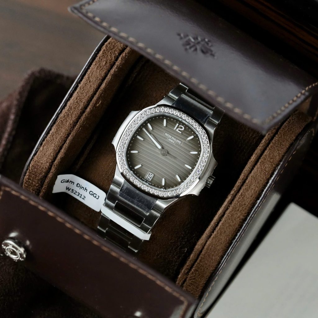 Đồng Hồ Patek Philippe Nautilus 7118 Mặt Xám Chế Tác Đính Moissante Xưởng 3K 35 (2)