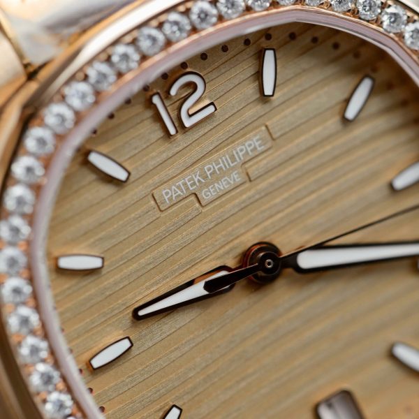 Đồng Hồ Patek Philippe Nautilus 7118 Nữ Chế Tác Bọc Vàng Thật Đính Moissante Xưởng 3K 35 (1)
