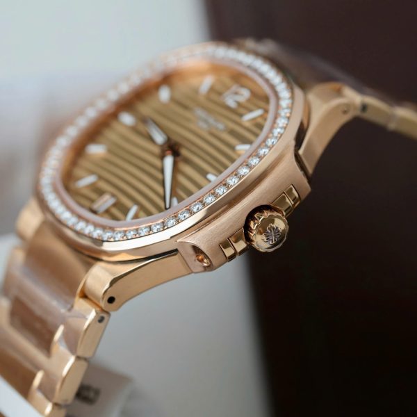 Đồng Hồ Patek Philippe Nautilus 7118 Nữ Chế Tác Bọc Vàng Thật Đính Moissante Xưởng 3K 35 (1)