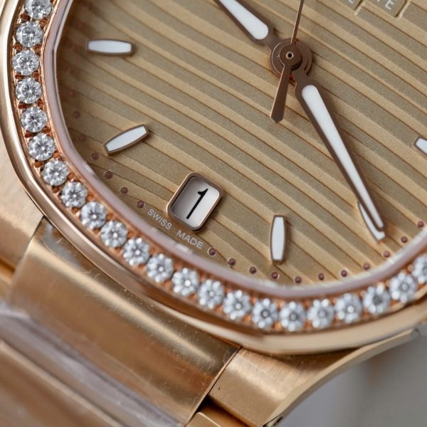 Đồng Hồ Patek Philippe Nautilus 7118 Nữ Chế Tác Bọc Vàng Thật Đính Moissante Xưởng 3K 35 (1)