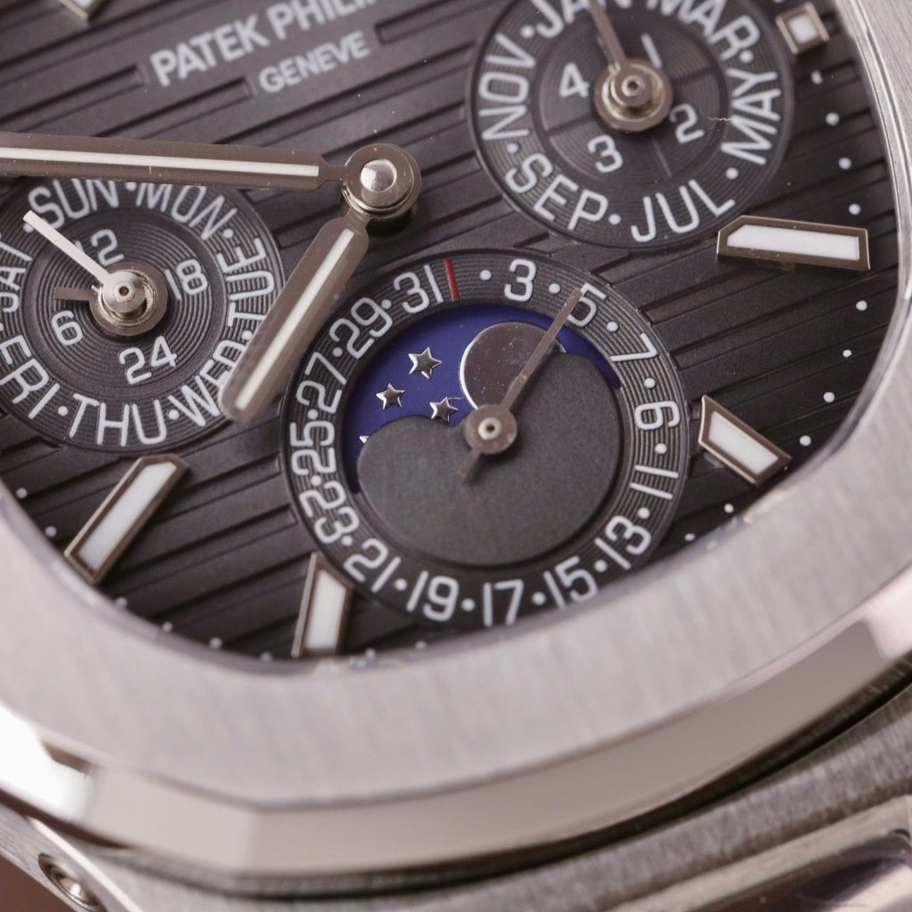 Đồng Hồ Patek Philippe Replica 11 Nautilus 5740 Nam Mặt Xám Dây Kim Loại 40mm (2)