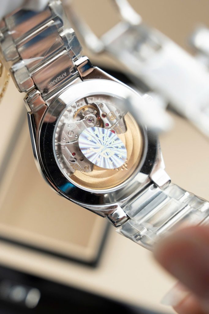 Đồng Hồ Patek Philippe Twenty 4 7300 Replica 11 Mặt Xanh Lá Cây Dây Kim Loại 36mm (2)