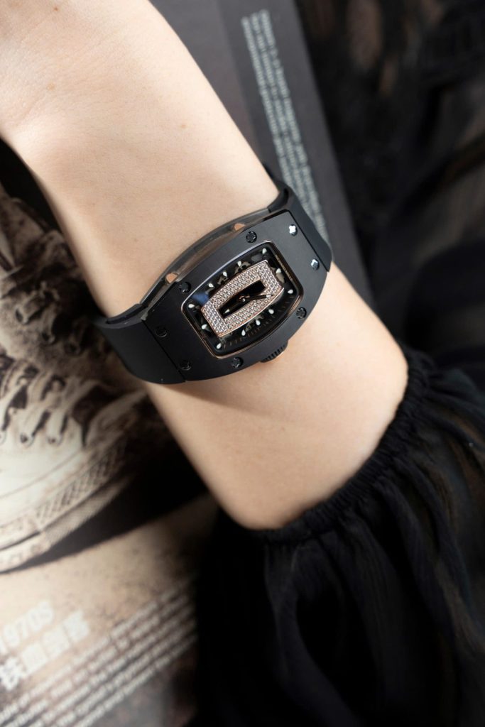 Đồng Hồ Richard Mille Fake 11 RM07-01 Vỏ Gốm Đen 36mm (2)
