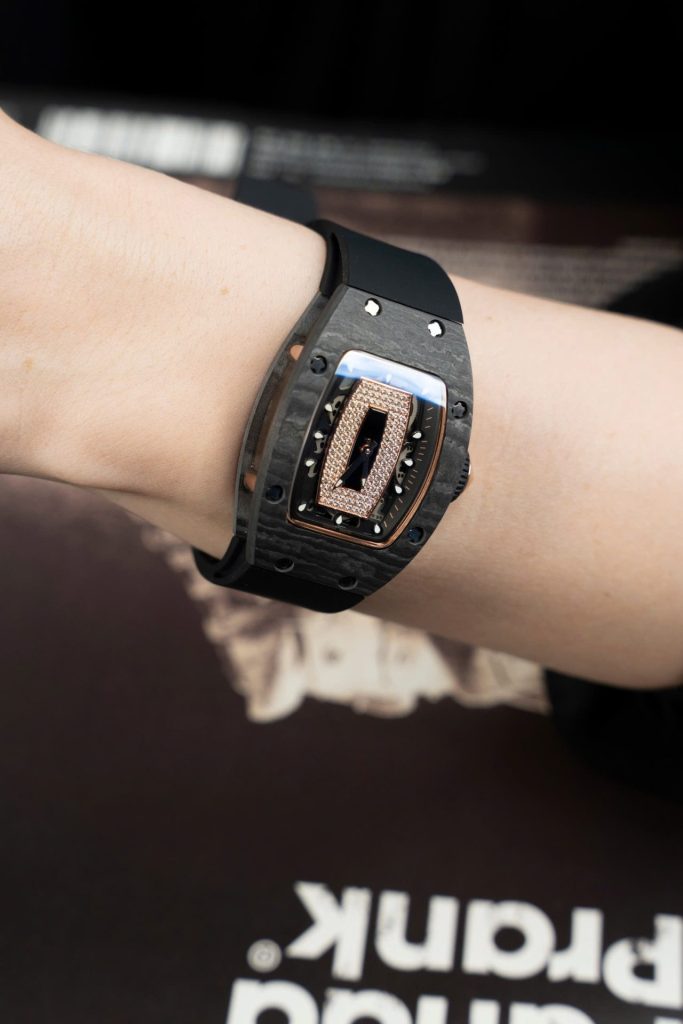 Đồng Hồ Richard Mille RM07-01 Fake 11 Vỏ Carbon Dây Cao Su Đen 36mm (1)