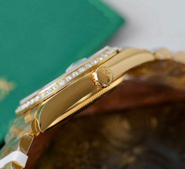 Đồng Hồ Rolex Chế Tác Day-Date Bọc Vàng 18K Độ Kim Cương Moissanite GMF 36mm (2)