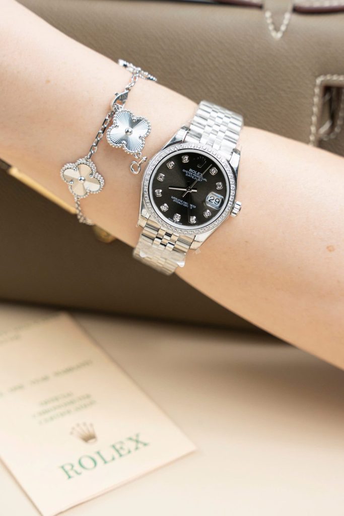 Đồng Hồ Rolex DateJust Lady Replica Cao Cấp Mặt Xám Cọc Số Đính Đá 31mm (2)