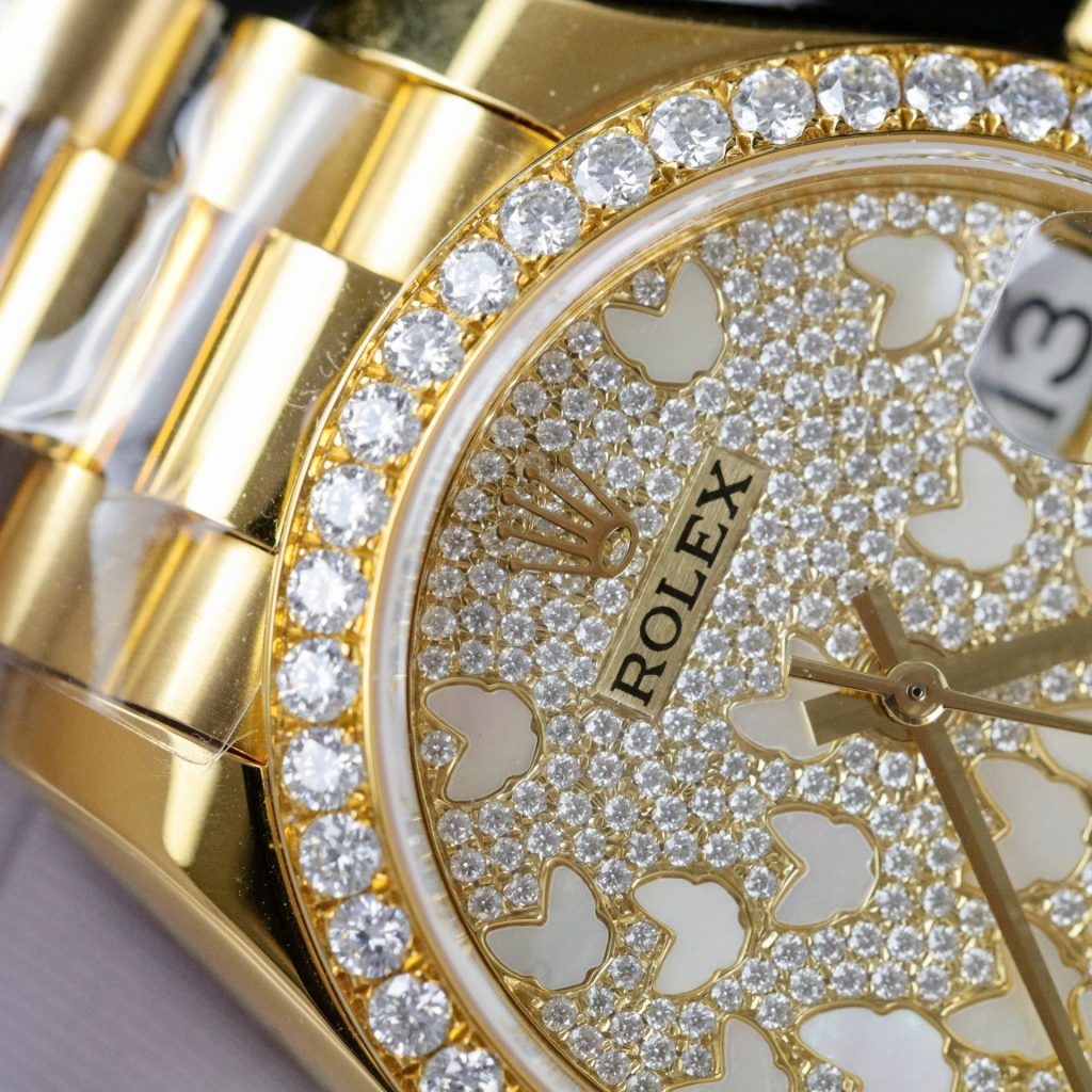 Đồng Hồ Rolex DateJust Mặt Số Butterfly Chế Tác Bọc Vàng 18K + Đính Kim Cương Moissanite 31mm (2)