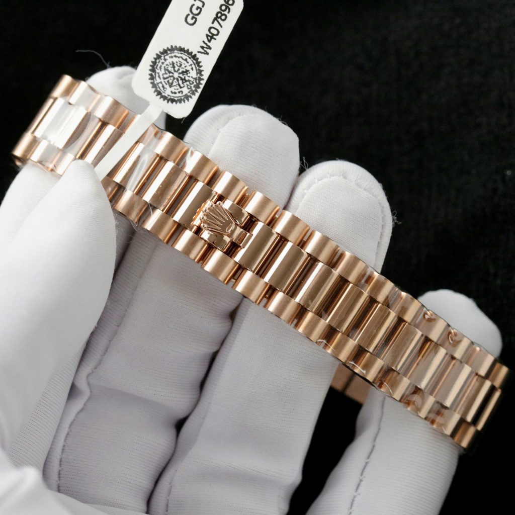 Đồng Hồ Rolex DateJust Mặt Số Butterfly Chế Tác Bọc Vàng Hồng + Độ Kim Cương Tổng Hợp 31mm (2)