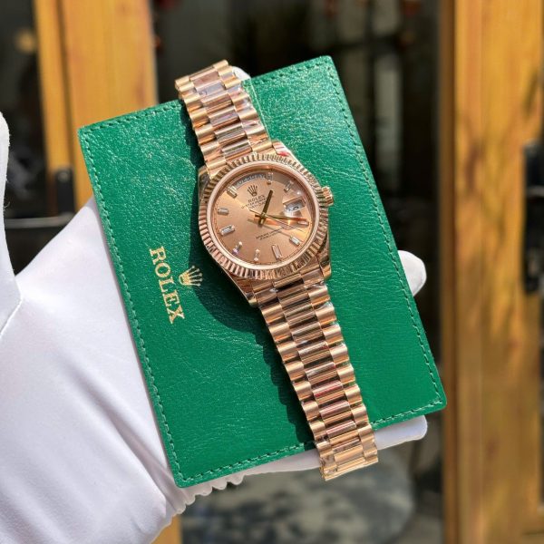 Đồng Hồ Rolex Day-Date 228235 Bọc Vàng Thật Chế Tác Hong Kong Nhà Máy GM 40mm (1)