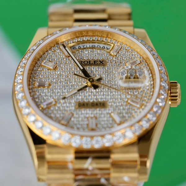 Đồng Hồ Rolex Day-Date Bọc Vàng 18K Độ Kim Cương Moissanite Chế Tác Xưởng GM 36mm (2)