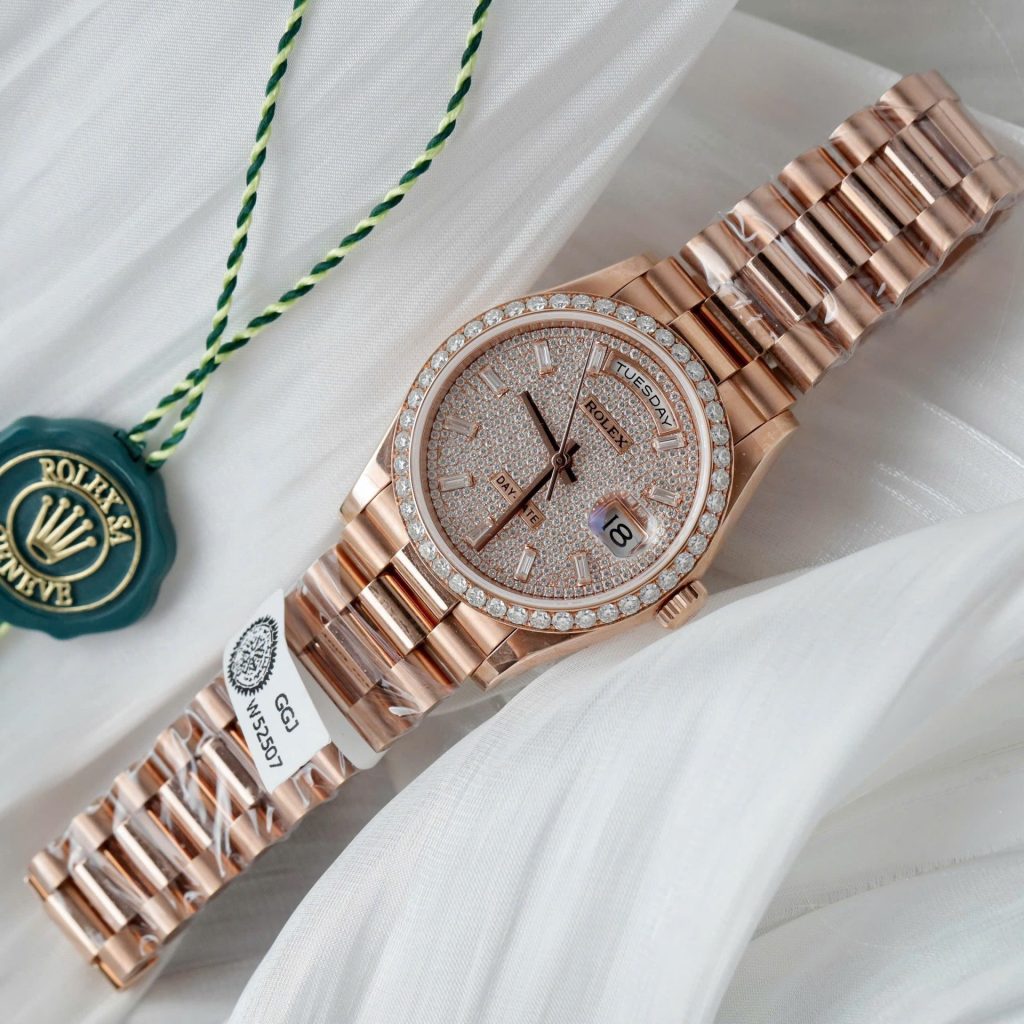 Đồng Hồ Rolex Day-Date Chế Tác Bọc Vàng Hồng Đính Kim Cương Tổng Hợp Xưởng GM 36mm (2)