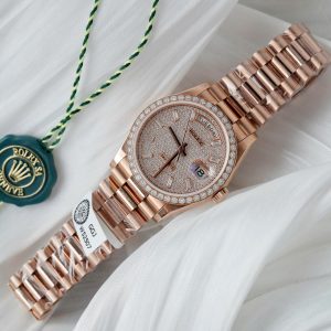 Đồng Hồ Rolex Day-Date Chế Tác Bọc Vàng Hồng Đính Kim Cương Tổng Hợp Xưởng GM 36mm (2)