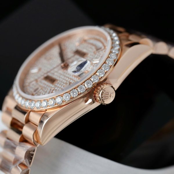 Đồng Hồ Rolex Day-Date Chế Tác Bọc Vàng Hồng Đính Kim Cương Tổng Hợp Xưởng GM 36mm (2)