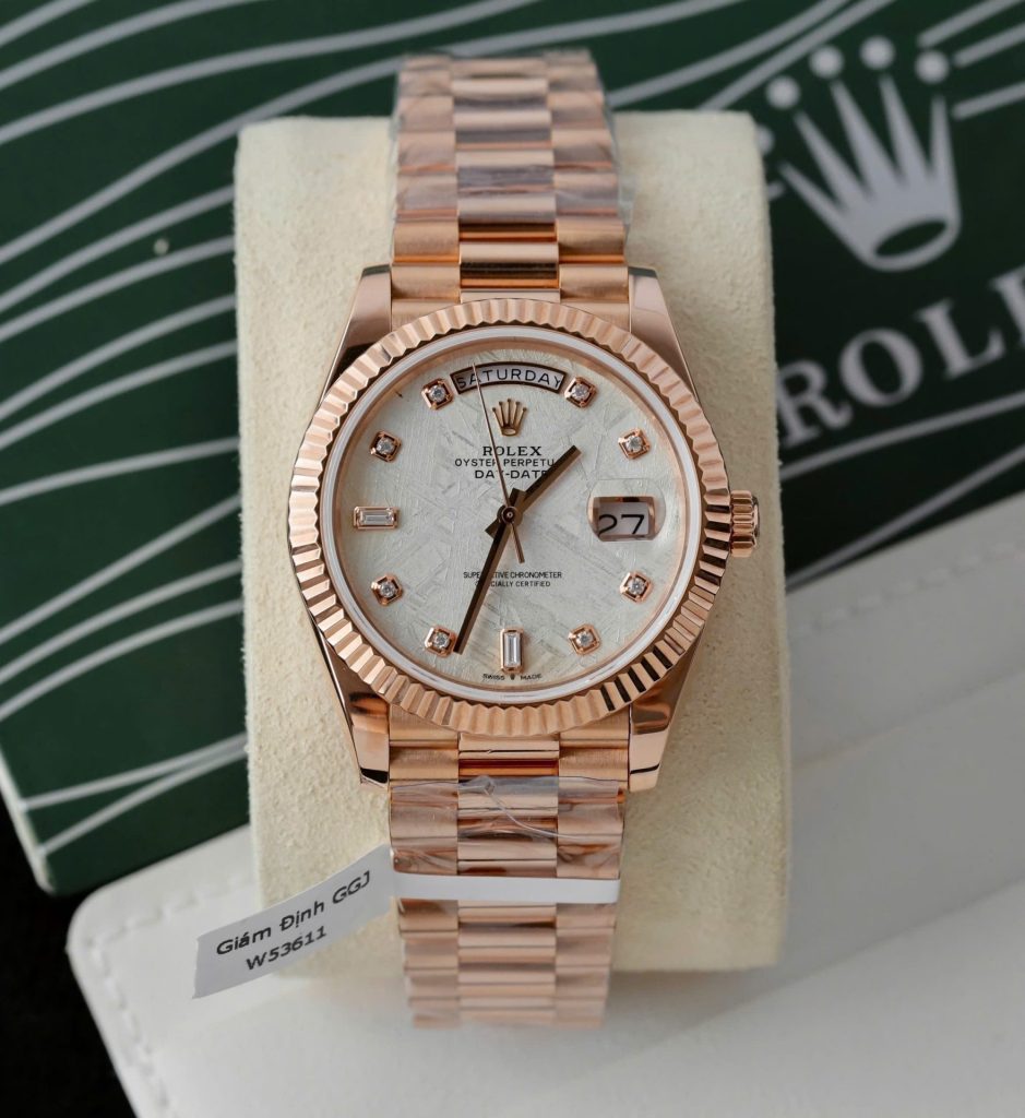 Đồng Hồ Rolex Day-Date Chế Tác Bọc Vàng Hồng Mặt Thiên Thạch Cọc Số Moissanite 40mm (2)