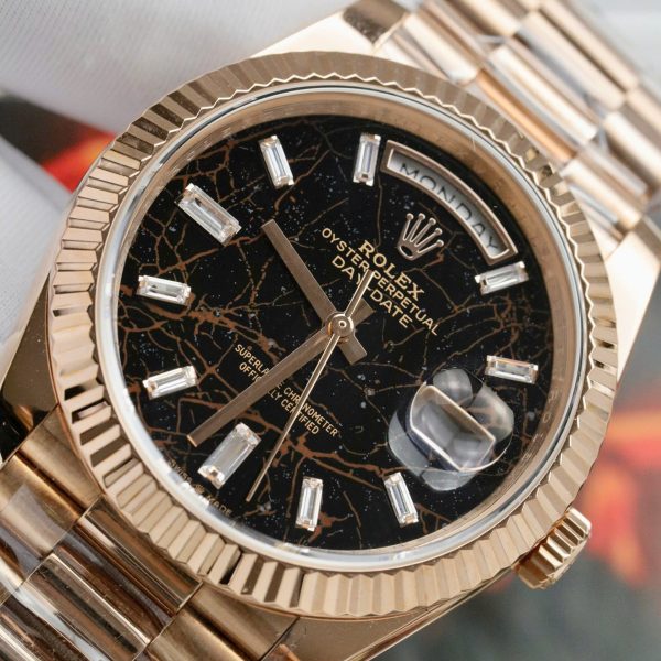 Đồng Hồ Rolex Day-Date Mặt Nham Thạch Chế Tác Bọc Vàng Thật Xưởng QF 40mm (2)