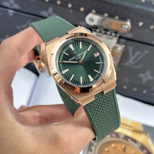 Đồng Hồ Vacheron Constantin Replica 11 Overseas 4500V Màu Xanh Lá Cây Dây Cao Su 41mm (2)