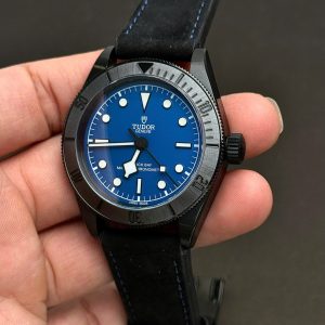 Đồng hồ Tudor Black Bay Ceramic M79210CNU Mặt Xanh Blue Replica Cao Cấp 41mm (6)