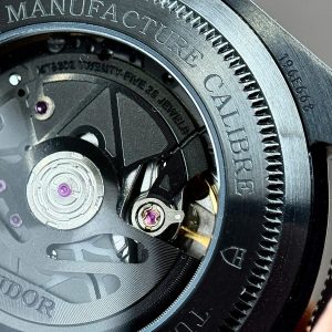 Đồng Hồ Tudor Black Bay M79210CNU Vỏ Gốm Đen Replica Cao Cấp 41mm (6)