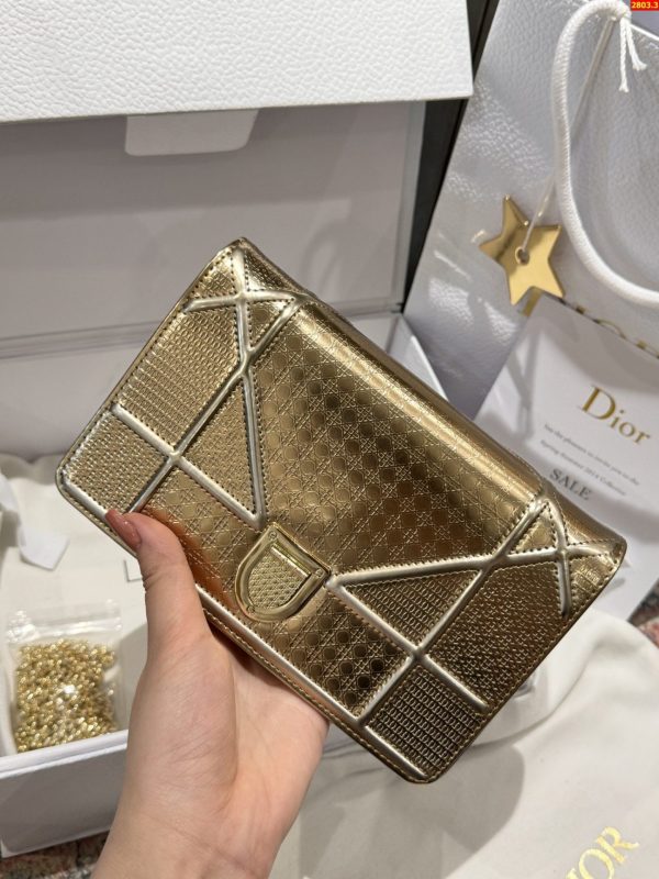 Túi Xách Dior Woc Màu Vàng Ánh Kim Siêu Cấp 19cm (2)