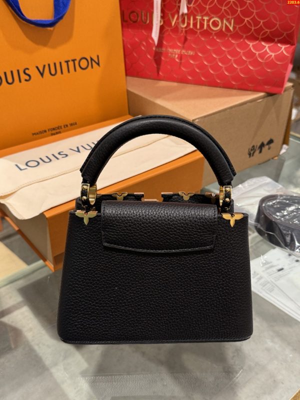 Túi Xách Louis Vuitton LV Capucines Mini Màu Đen Like Auth 21x14x8cm (2)