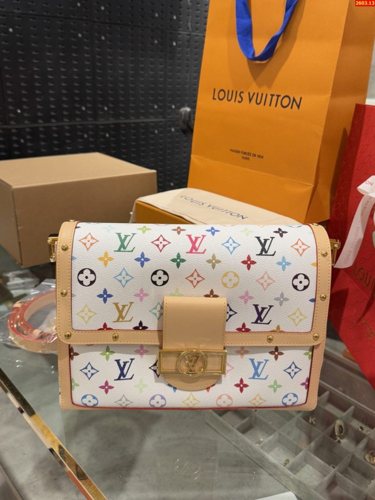 Túi Xách Louis Vuitton LV Dauphine Soft GM Siêu Cấp Hoạ Tiết Monogram 28x20x11cm (2)