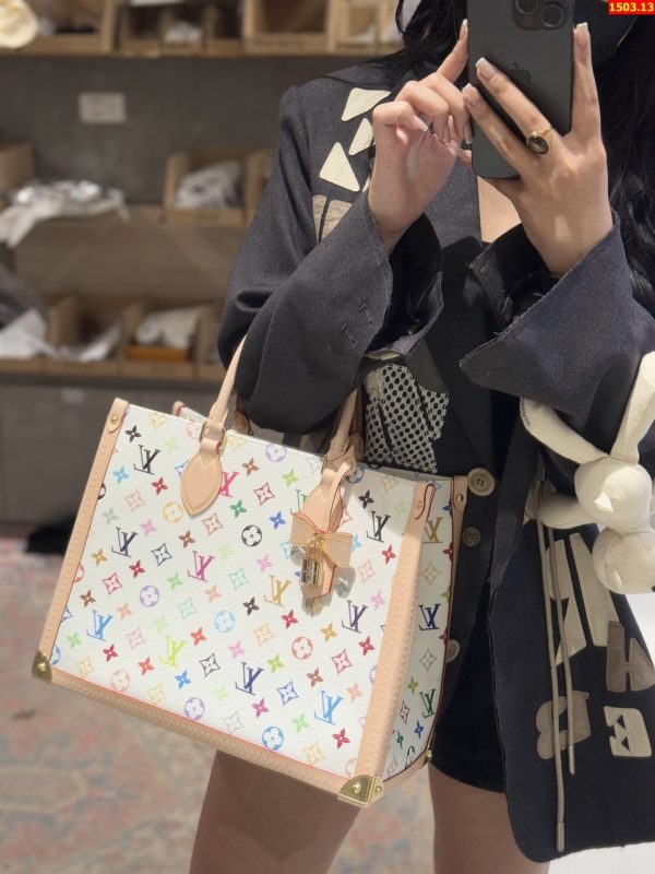 Túi Xách Louis Vuitton LV OnTheGo Hoạ Tiết Monogram Siêu Cấp 35x27x14cm (2)