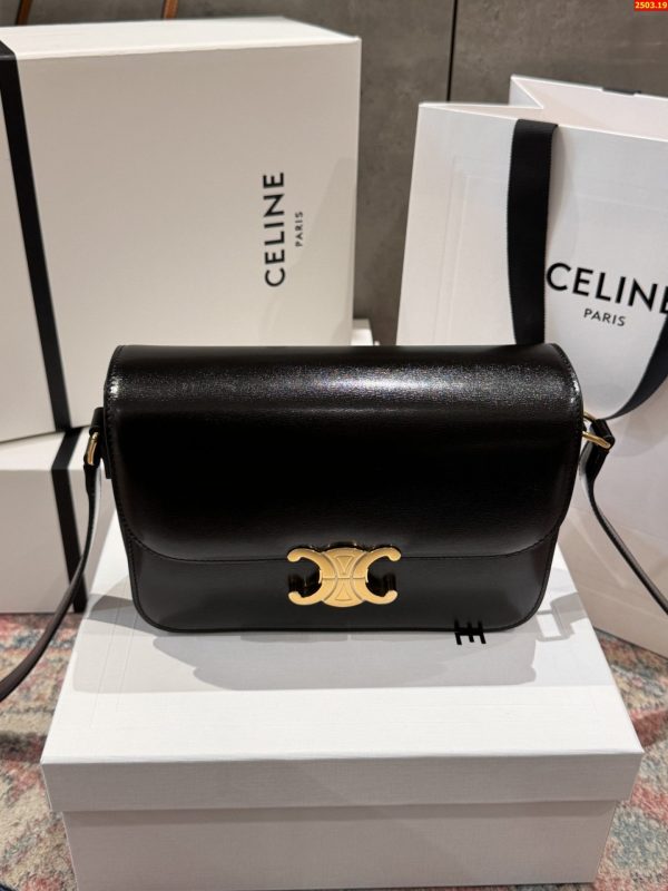 Túi Xách Nữ Celine Triomphe Siêu Cấp Da Trơn Màu Đen 22.5x16.5x7 (2)
