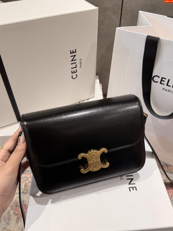 Túi Xách Nữ Celine Triomphe Siêu Cấp Da Trơn Màu Đen 22.5x16.5x7 (2)