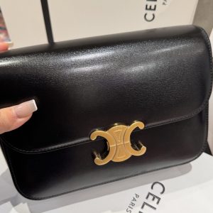 Túi Xách Nữ Celine Triomphe Siêu Cấp Da Trơn Màu Đen 22.5x16.5x7 (2)