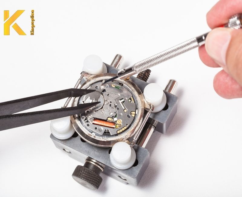 đồng hồ quartz là gì