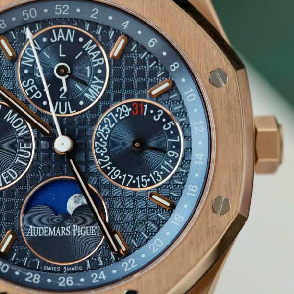 Đồng Hồ Audemars Piguet 26574 Mặt Xanh Chế Tác Bọc Vàng Thật Nhà Máy APS 41mm (2)