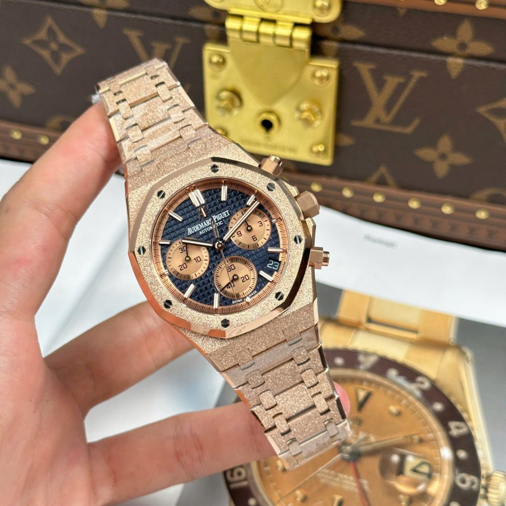 Đồng Hồ Audemars Piguet Replica 11 Royal Oak Chronograph Frosted Gold 26240 Mặt Xanh Blue Xưởng APS 41mm (2)