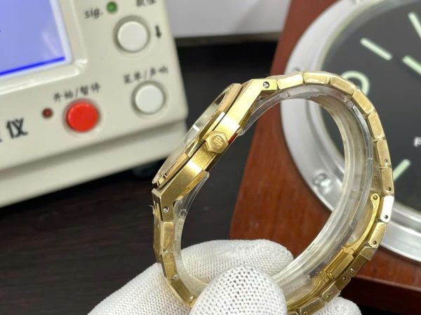 Đồng Hồ Audemars Piguet Royal Oak 67651OR Replica Nữ Đính Đá Máy Cơ Automatic 34mm (5)