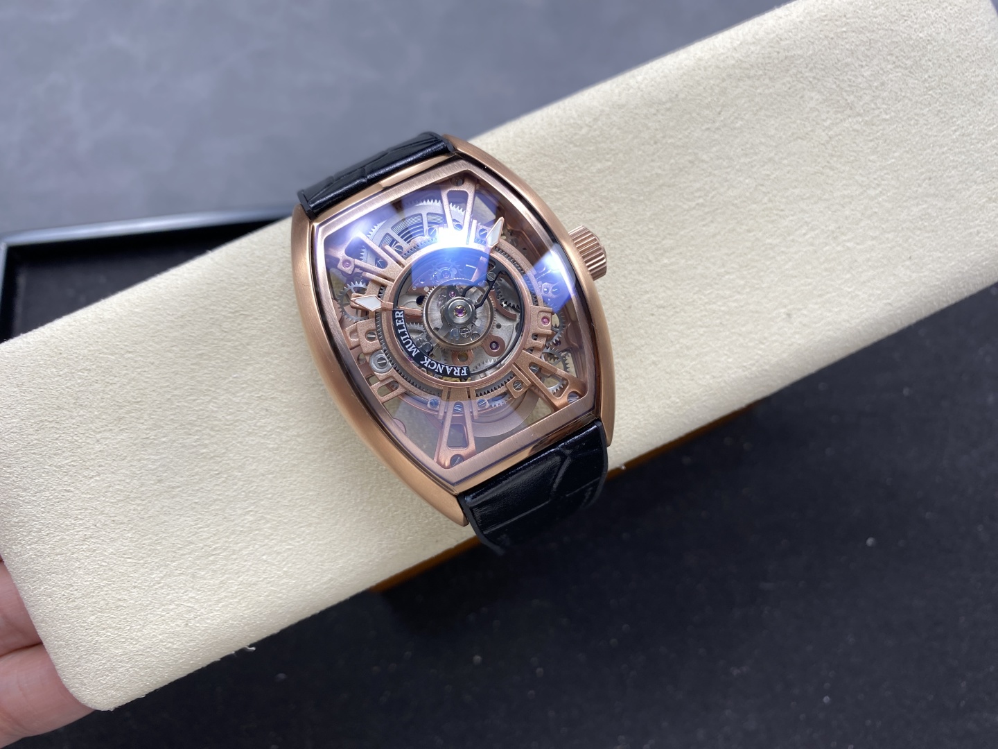 Đồng Hồ Franck Muller Curvex CX Grand Central Tourbillon Skeleton Chế Tác 11 36x53mm (7)