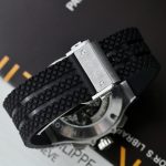 Đồng Hồ Hublot Big Bang Titanium Fake 11 Mặt Đen Dây Cao Su 42mm (2)