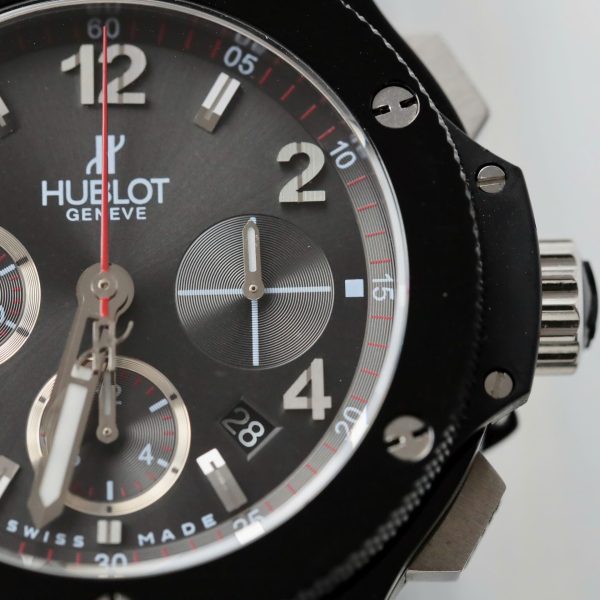 Đồng Hồ Hublot Big Bang Titanium Màu Đen Dây Cao Su Fake Cao Cấp 42mm (2)