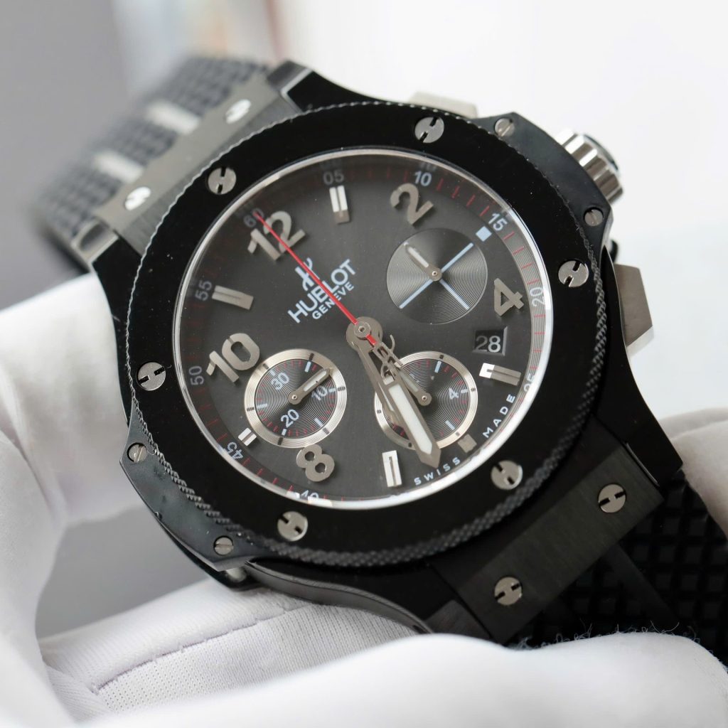Đồng Hồ Hublot Big Bang Titanium Màu Đen Dây Cao Su Fake Cao Cấp 42mm (2)