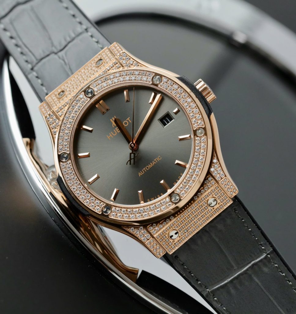 Đồng Hồ Hublot Classic Fusion King Gold Replica 11 Mặt Xám Đính Đá Xưởng HB 42mm (2)