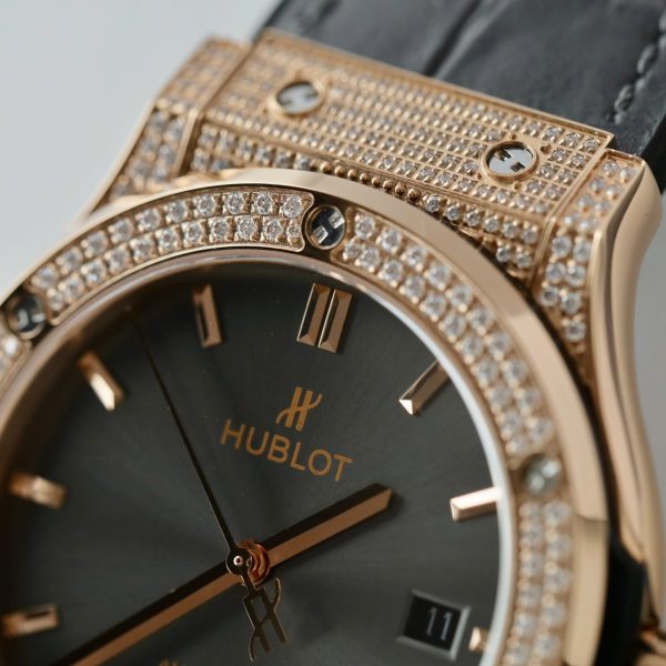 Đồng Hồ Hublot Classic Fusion King Gold Replica 11 Mặt Xám Đính Đá Xưởng HB 42mm (2)