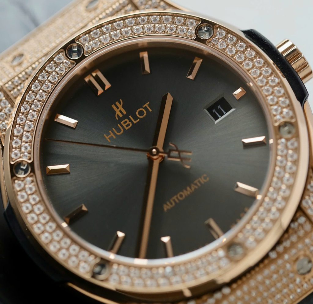 Đồng Hồ Hublot Classic Fusion King Gold Replica 11 Mặt Xám Đính Đá Xưởng HB 42mm (2)