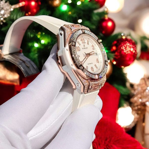 Đồng Hồ Hublot Replica 11 Big Bang One Click Bọc Vàng Thật + Kim Cương Moissanite Baguette 39mm (2)