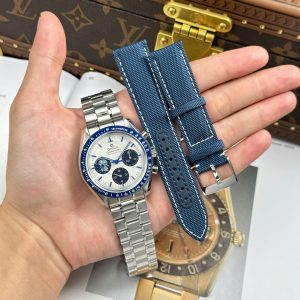 Đồng Hồ Omega Speedmaster Silver Snoopy 50th Anniversary Chế Tác Khoá Mới 42mm (2)
