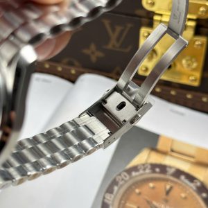 Đồng Hồ Omega Speedmaster Silver Snoopy 50th Anniversary Chế Tác Khoá Mới 42mm (2)